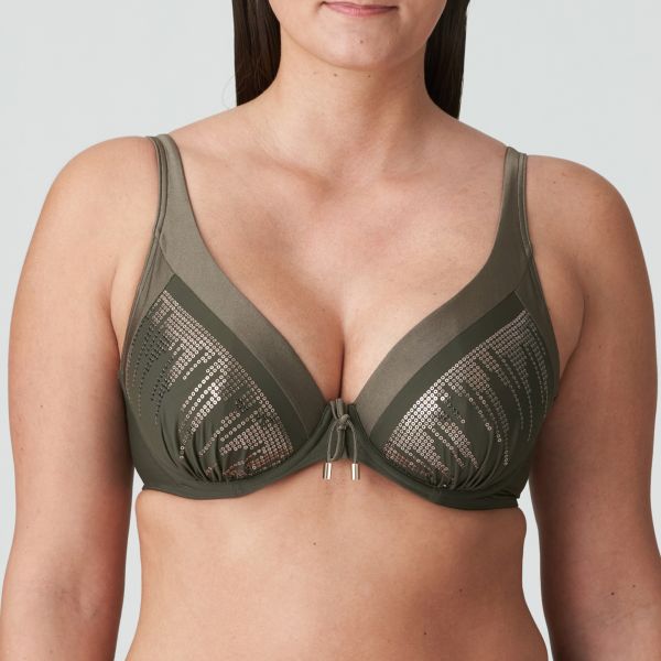 Minimizer swim tops clearance