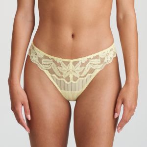 Marie Jo Ani Thong in Limonada